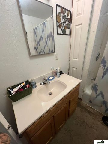 616 S 20th Street, Lincoln, NE 68510