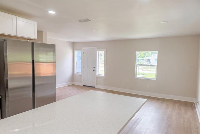 520 E JUANITA ST STREET, Clermont, FL 34711