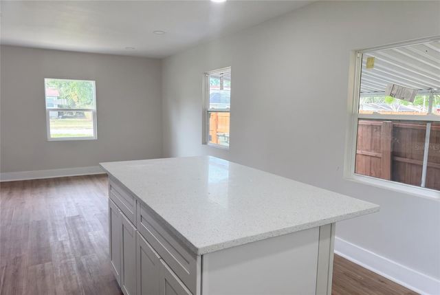 520 E JUANITA ST STREET, Clermont, FL 34711