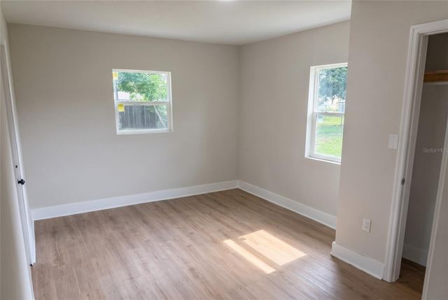 520 E JUANITA ST STREET, Clermont, FL 34711