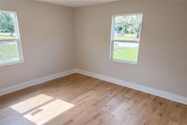 520 E JUANITA ST STREET, Clermont, FL 34711