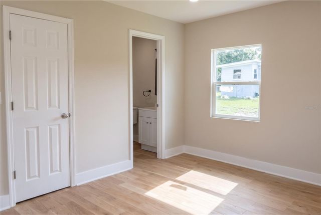 520 E JUANITA ST STREET, Clermont, FL 34711