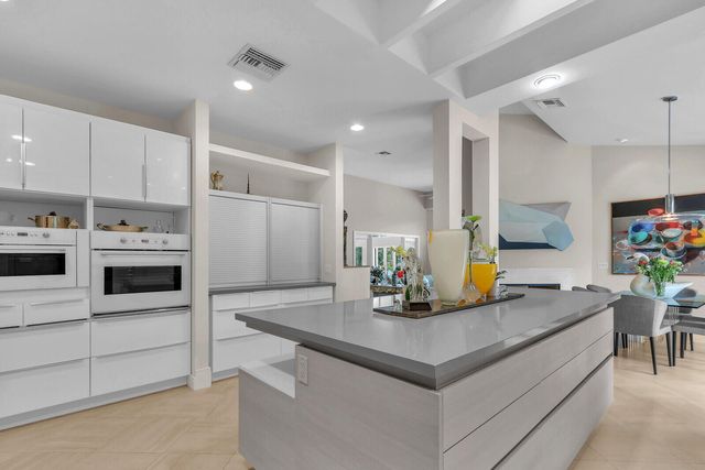 3146 N Miro Drive N, Palm Beach Gardens, FL 33410