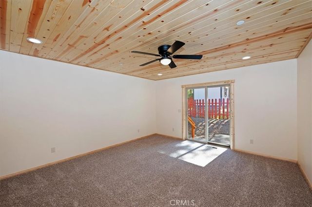 415 Vista, Sugarloaf, CA 92386