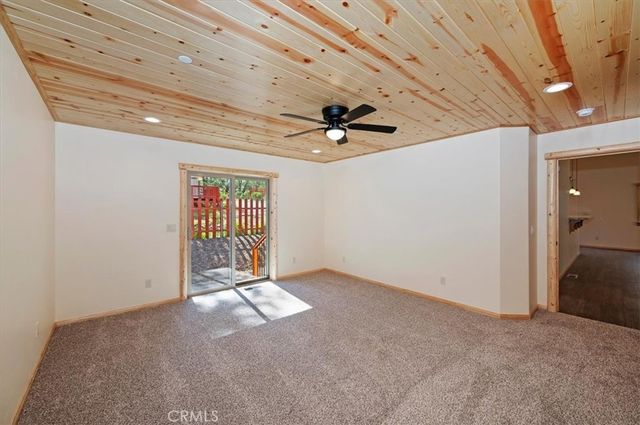 415 Vista, Sugarloaf, CA 92386