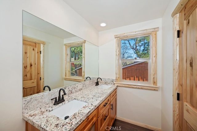 415 Vista, Sugarloaf, CA 92386