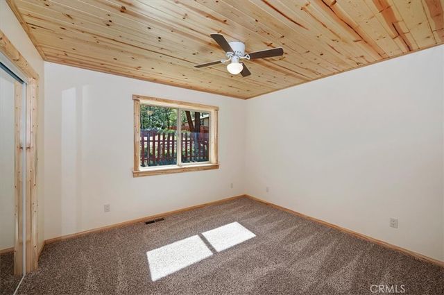 415 Vista, Sugarloaf, CA 92386