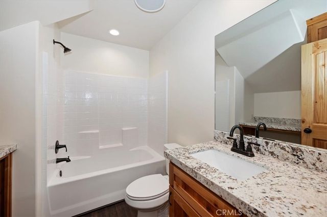 415 Vista, Sugarloaf, CA 92386