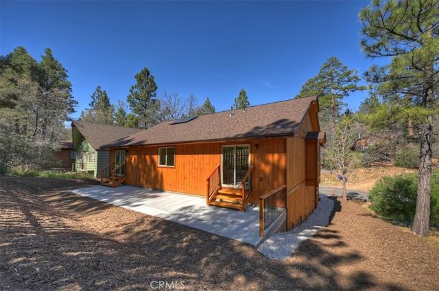 415 Vista, Sugarloaf, CA 92386