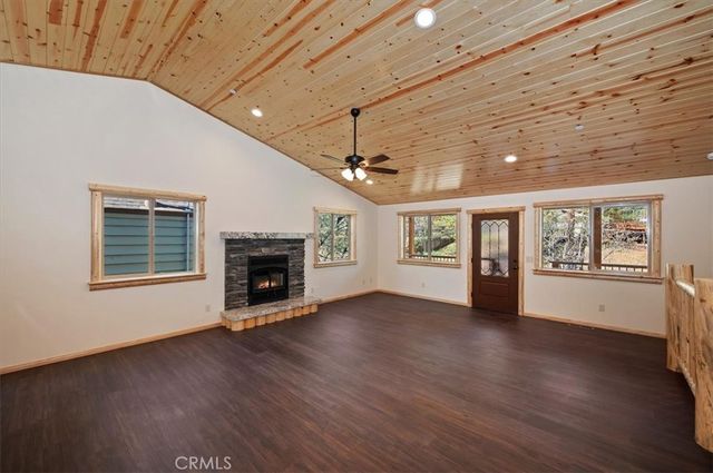 415 Vista, Sugarloaf, CA 92386