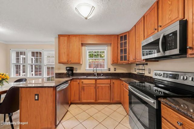 8405 Ridgebury Road, Raleigh, NC 27603