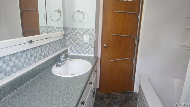 79 Rosemont Drive, Amherst, NY 14226