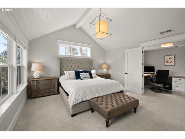 804 4TH St, Lake Oswego, OR 97034