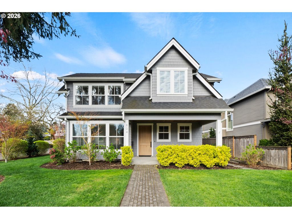 804 4TH St, Lake Oswego, OR 97034