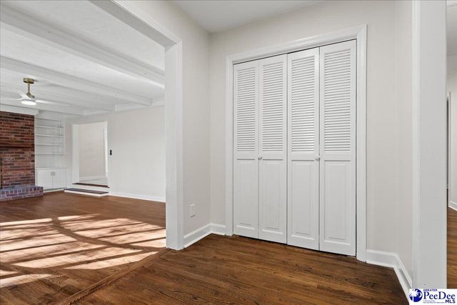 410 Woodland Dr, Marion, SC 29571