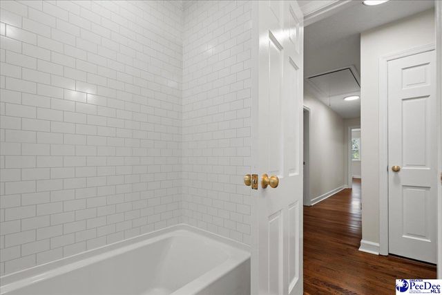 410 Woodland Dr, Marion, SC 29571