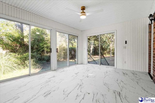 410 Woodland Dr, Marion, SC 29571