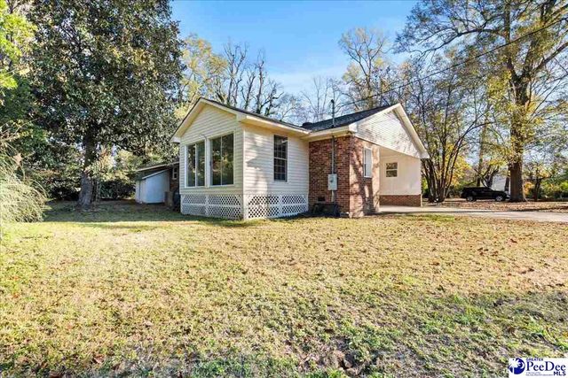 410 Woodland Dr, Marion, SC 29571