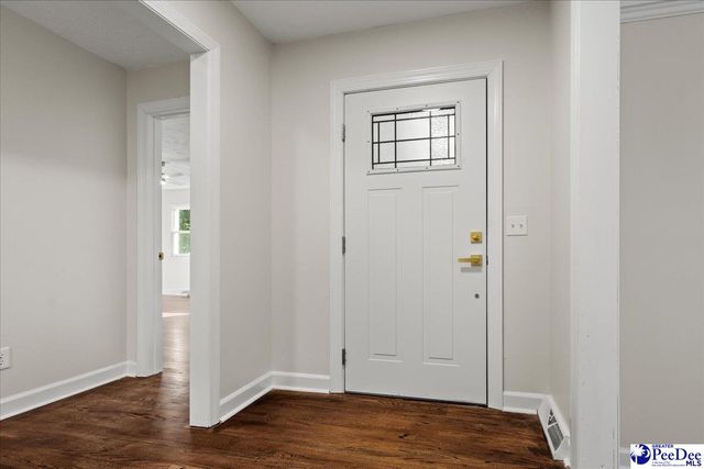 410 Woodland Dr, Marion, SC 29571