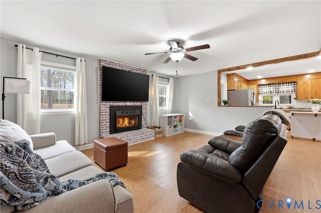 8926 Dabney Dr, Dinwiddie, VA 23885