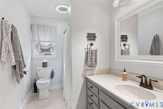 8926 Dabney Dr, Dinwiddie, VA 23885