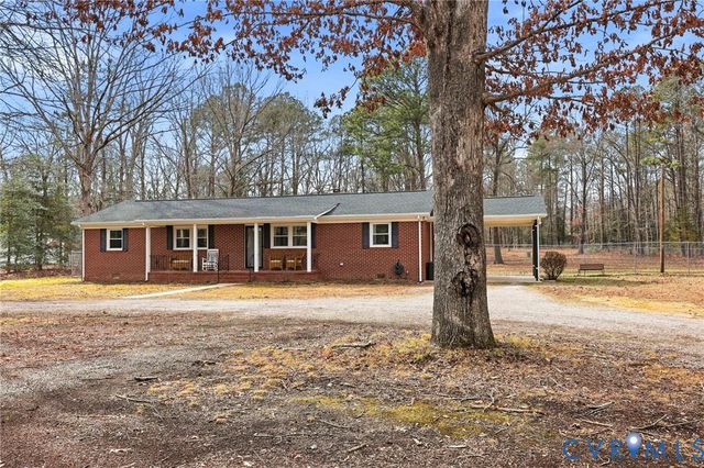 8926 Dabney Dr, Dinwiddie, VA 23885