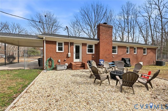 8926 Dabney Dr, Dinwiddie, VA 23885