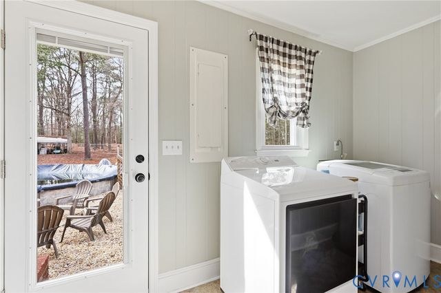 8926 Dabney Dr, Dinwiddie, VA 23885