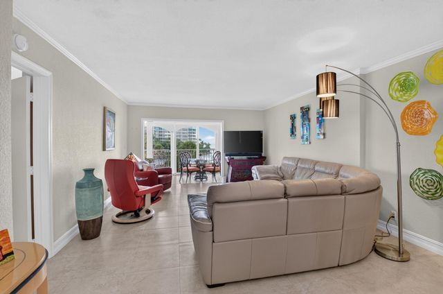 1040 BANYAN Road 4060, Boca Raton, FL 33432