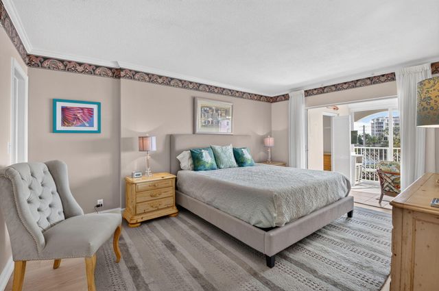 1040 BANYAN Road 4060, Boca Raton, FL 33432