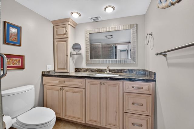 1040 BANYAN Road 4060, Boca Raton, FL 33432