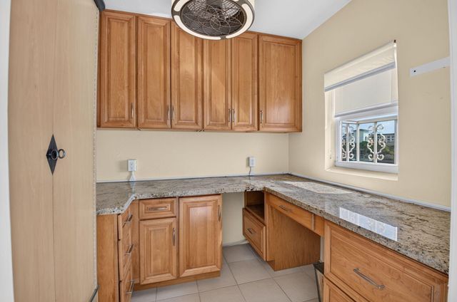 1040 BANYAN Road 4060, Boca Raton, FL 33432