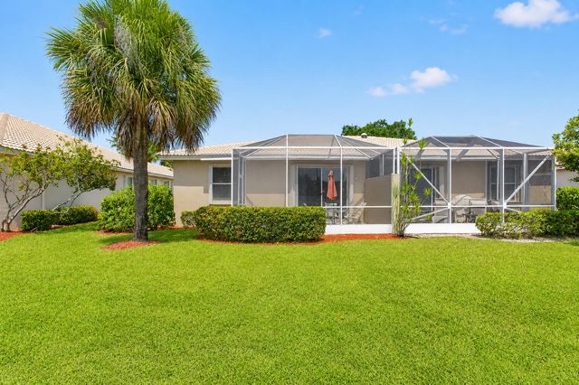 10773 Royal Caribbean Circle, Boynton Beach, FL 33437