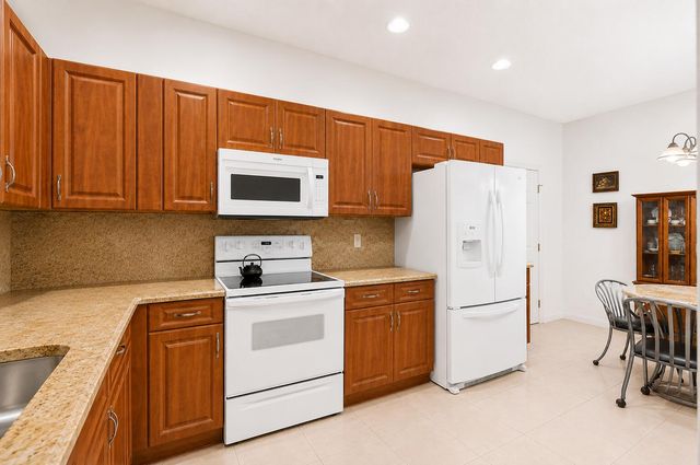 10773 Royal Caribbean Circle, Boynton Beach, FL 33437