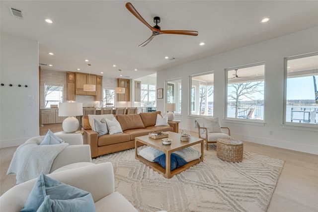 13610 Park Harbor Drive, Eustace, TX 75124