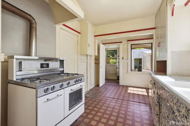 29 Cassandra Court, San Francisco, CA 94112