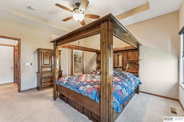 14502 S 22nd Street, Bellevue, NE 68812