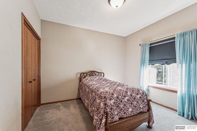 14502 S 22nd Street, Bellevue, NE 68812