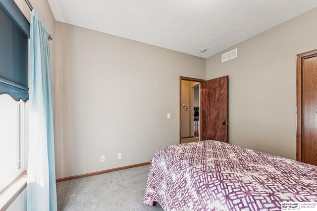 14502 S 22nd Street, Bellevue, NE 68812