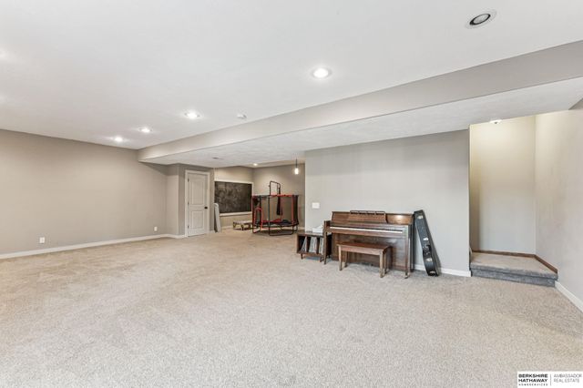 14502 S 22nd Street, Bellevue, NE 68812