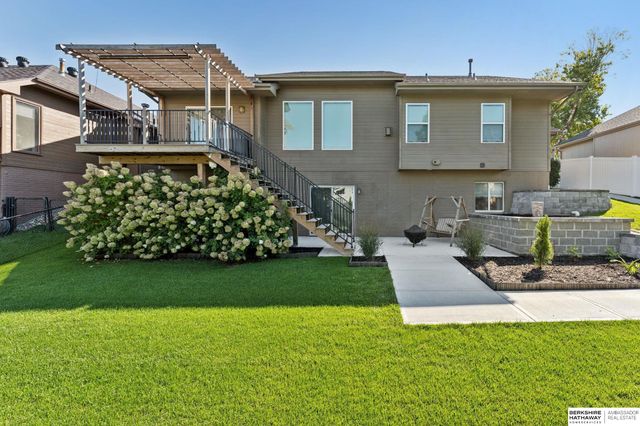 14502 S 22nd Street, Bellevue, NE 68812