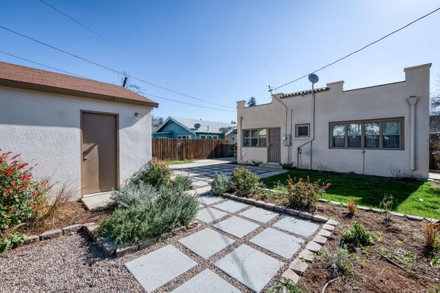 445 E Weldon Avenue, Fresno, CA 93704