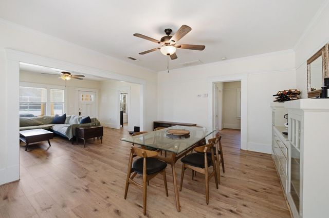 445 E Weldon Avenue, Fresno, CA 93704