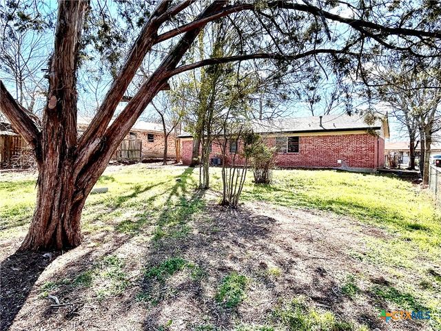 305 Carothers Street, Copperas Cove, TX 76522