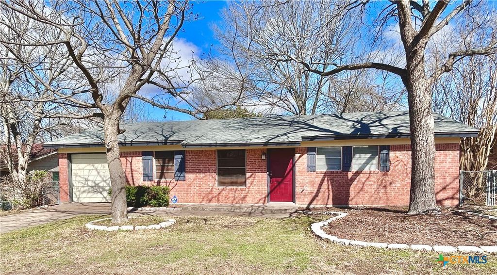 305 Carothers Street, Copperas Cove, TX 76522