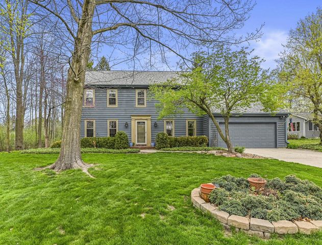 406 Crescent LANE, Thiensville, WI 53092