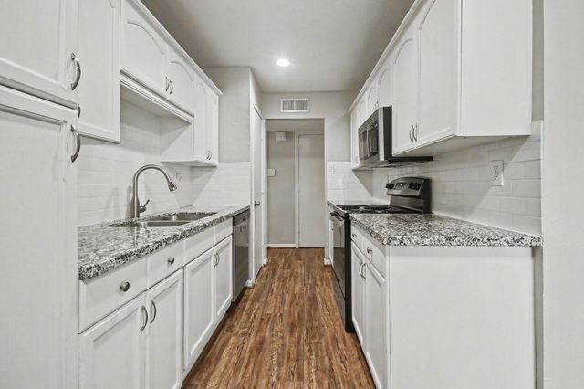 6834 Gettysburg Drive, Richmond, TX 77469