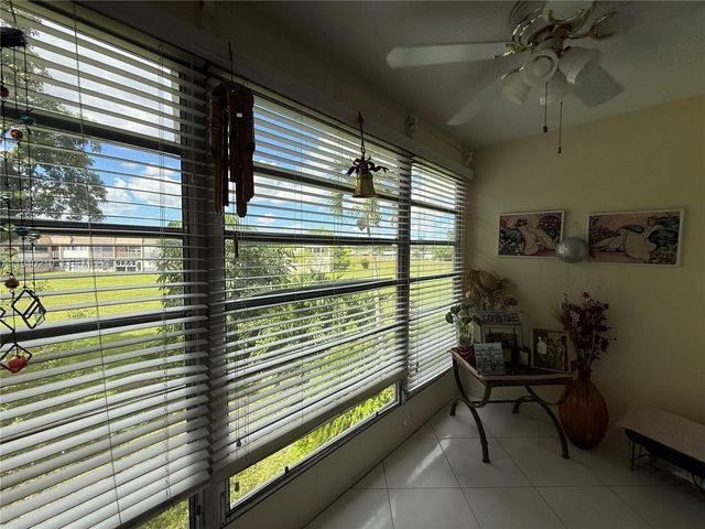9041 Sunrise Lakes Boulevard 207, Sunrise, FL 33322