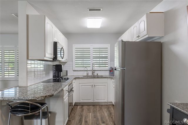 1140 S Highlands Avenue, Inverness, FL 34452