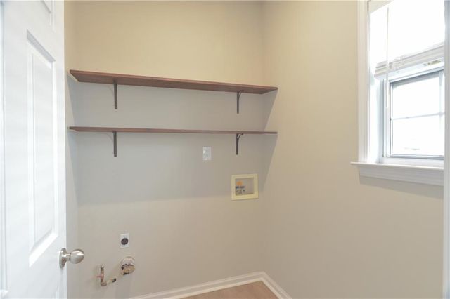 558 Lullingstone SE Drive, Marietta, GA 30067